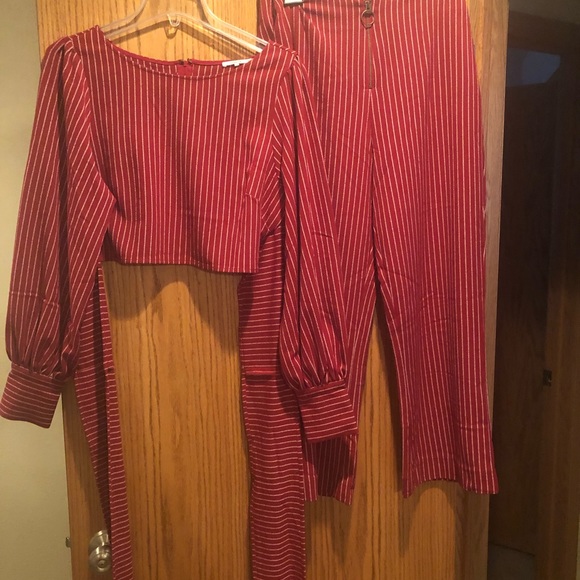 NWT Tularosa cropped top/high waist set. Size M - Picture 5 of 8